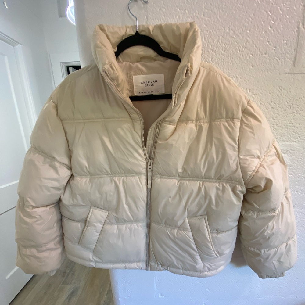 American Eagle Puffer Jacket NWOT